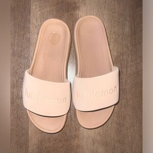 Lululemon slides